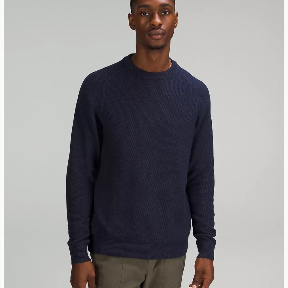 Lulemon men’s sweater